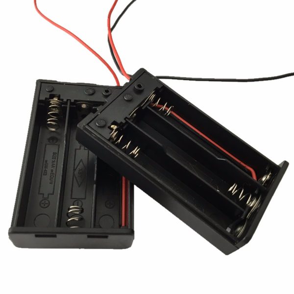 Portapilas 3xAAA 4,5v con tapa e interruptor 3x AAA P027